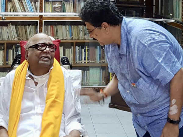 S.VE.Shekher met Karunanidhi at his residence S.VE.Shekher met Karunanidhi at his residence
