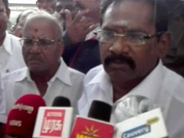 Here the Viral video of Minsiter Sellur Raju press meet. Here the Viral video of Minsiter Sellur Raju press meet.