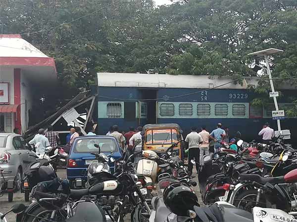Minor Train accident at Nagercoil damaging Post office inside the Station Minor Train accident at Nagercoil damaging Post office inside the Station