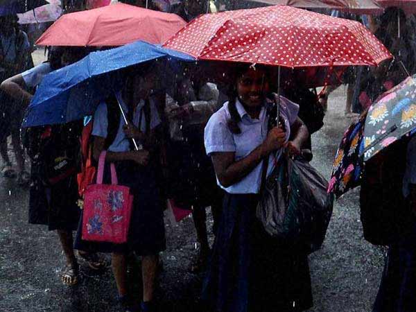 School students affected in rain School students affected in rain