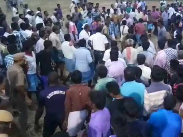 Panapakkam village people staged road rogo Panapakkam village people staged road rogo