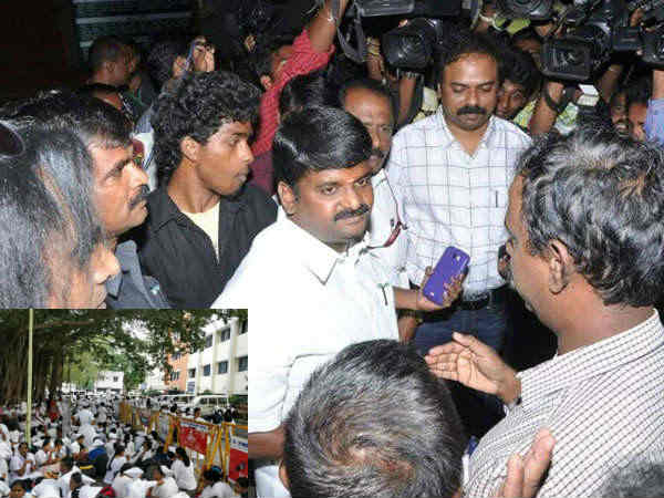Nurses withdrawing their protest after talking with minister in Chennai Nurses withdrawing their protest after talking with minister in Chennai