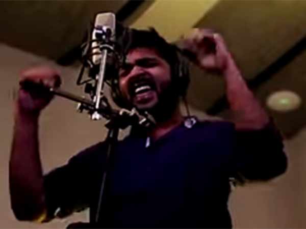 What was the song sung by STR? What was the song sung by STR?