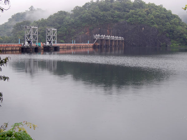 தண்ணீர் வெளியேற்றப்படுகிறது