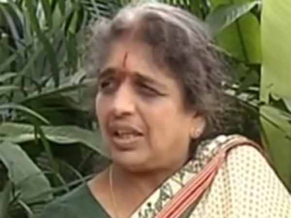 லலிதா சொல்வது உண்மையா?