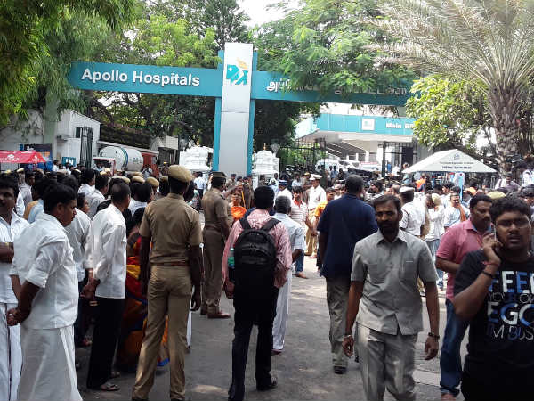 போலீசார் உஷார் படுத்தப்பட்டனர்
