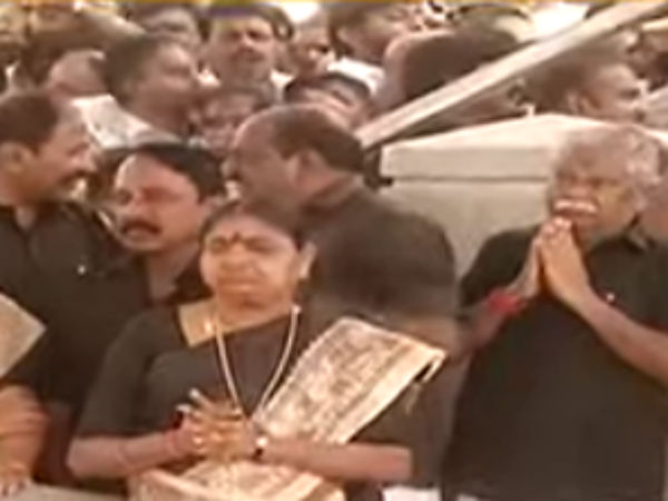 சாமானியர்களுக்கு மட்டும் சட்டமா ?