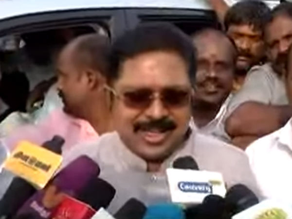 தினகரன் அணியில் நீடிப்பு