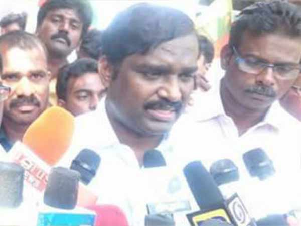 குண்டர் சட்டத்தில் கைது