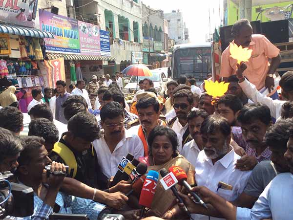 பாஜக வாக்குகளை பிரிக்க