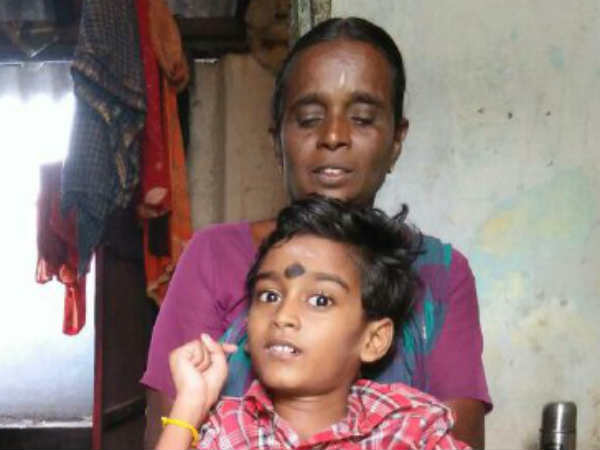 குழந்தையின் வாழ்வில் ஒளியேற்றலாம்