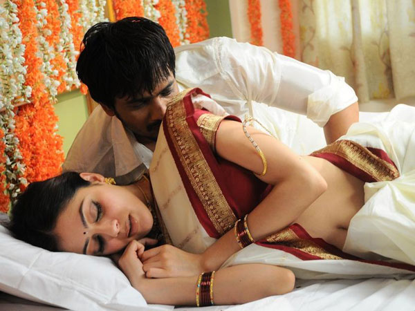 ரோஜாவும் மல்லிகையும்