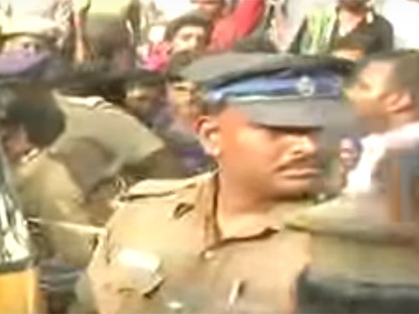 மூட்டை மூட்டையாக பணம்