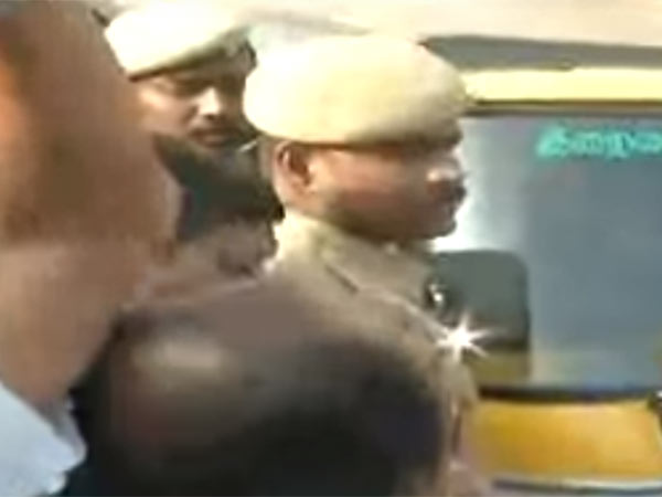 போர்க்களமானது