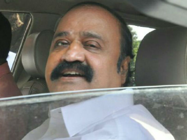 TTV Dinakaran's supporter Pugazhendi says that Dinakaran will win in RK Nagar TTV Dinakaran's supporter Pugazhendi says that Dinakaran will win in RK Nagar