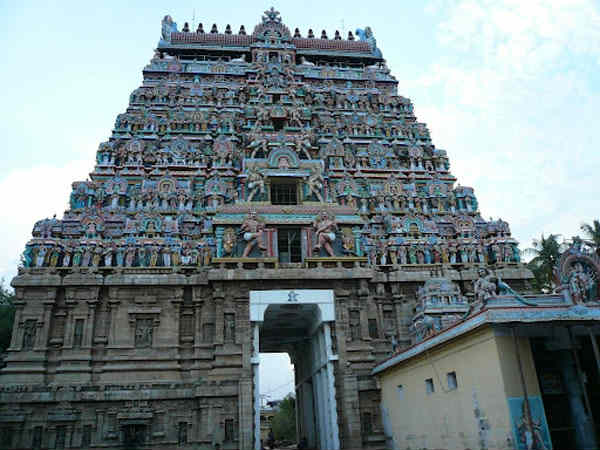 லட்சக்கணக்கான பக்தர்கள் வருகை