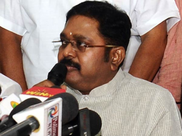 இடிச்சப்புளி பழனிச்சாமி