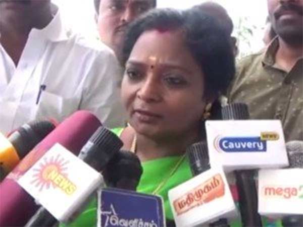 போராடிய தமிழிசை