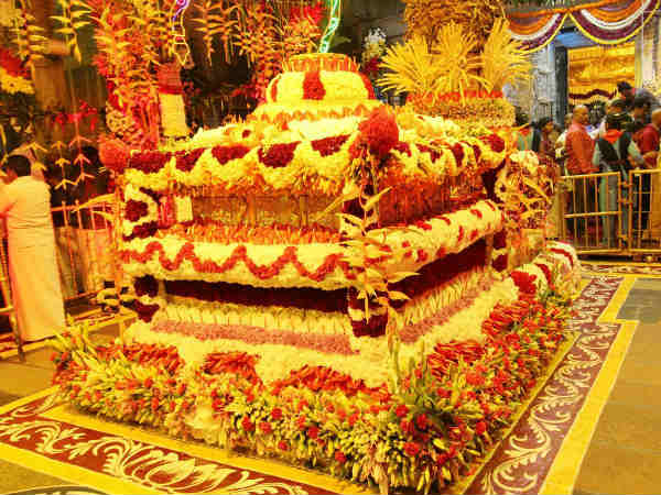 திருமலையில் மலர் அலங்காரம்