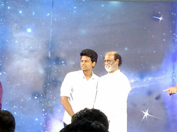 5 மாவட்ட ரசிகர்கள்