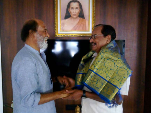 புதிய அரசியல் ஆலோசகர்