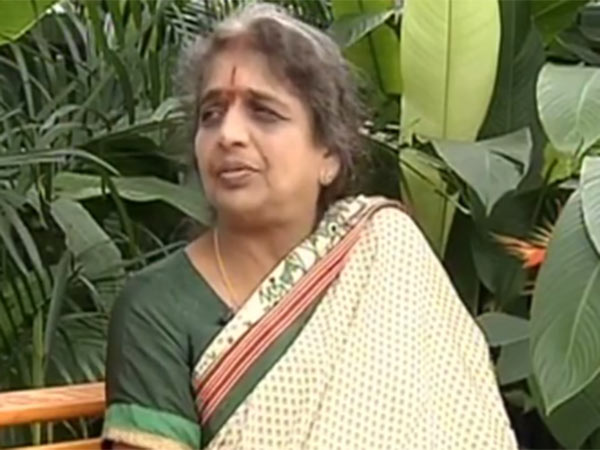 Bengaluru Lalithaa speaks on Jayalalithaa's mother Sandhya and Kemparaj Urs Bengaluru Lalithaa speaks on Jayalalithaa's mother Sandhya and Kemparaj Urs