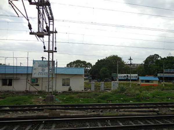 The electric train has stopped at Irumbuliyur due to the falling of the electric power line The electric train has stopped at Irumbuliyur due to the falling of the electric power line