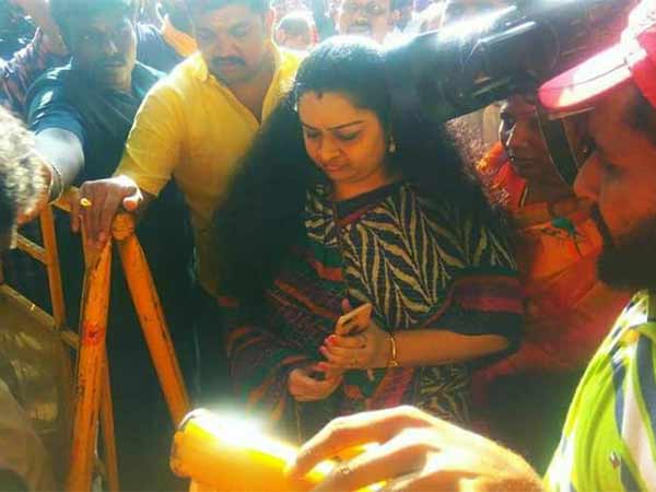 Both ADMK and DMK are My important enemies and i dont consider TTV as my competitor says Deepa Both ADMK and DMK are My important enemies and i dont consider TTV as my competitor says Deepa