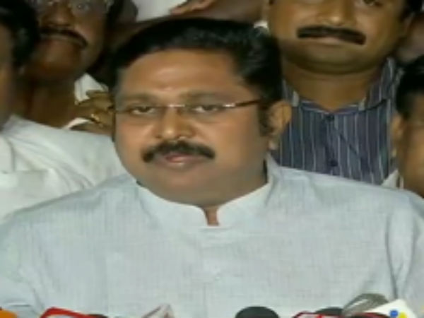 Pondy MP meets Dinakaran Pondy MP meets Dinakaran