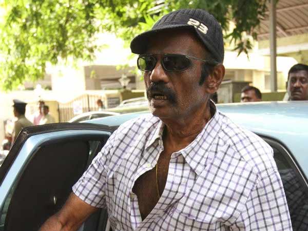 Goundamani denies reports on Campaign to Madhusudhanan in RK Nagar Goundamani denies reports on Campaign to Madhusudhanan in RK Nagar