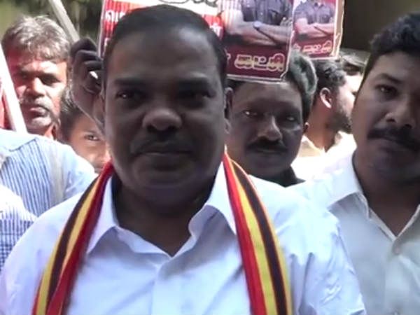 Naam Tamilar Party Cadres and candidate Campaigning hardly in RK Nagar Naam Tamilar Party Cadres and candidate Campaigning hardly in RK Nagar