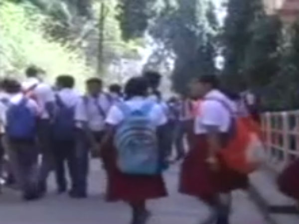 பாராட்டுவதற்காக மாணவியை 
