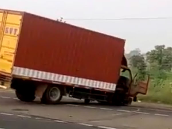 Container lorry goes berserk near Dindigul Container lorry goes berserk near Dindigul