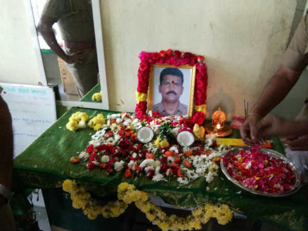 Thirunavukkarasu IPS pays tribute to Periya Pandi Thirunavukkarasu IPS pays tribute to Periya Pandi