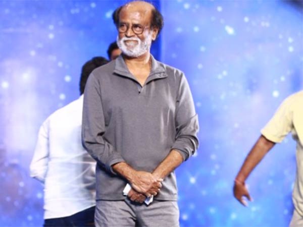Rajini started from Poesgarden residence to Ragavendra Mandapam Rajini started from Poesgarden residence to Ragavendra Mandapam
