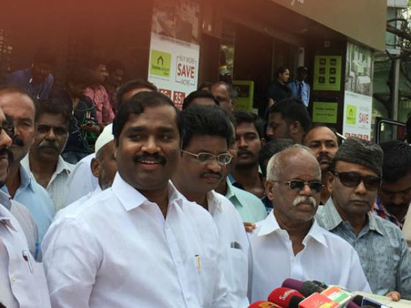 மருத்துவ கல்லி தரம்