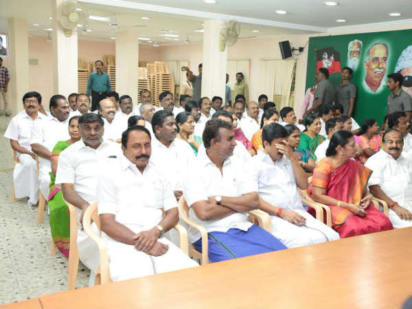 மருது அழகுராஜ்க்கு பொறுப்பு
