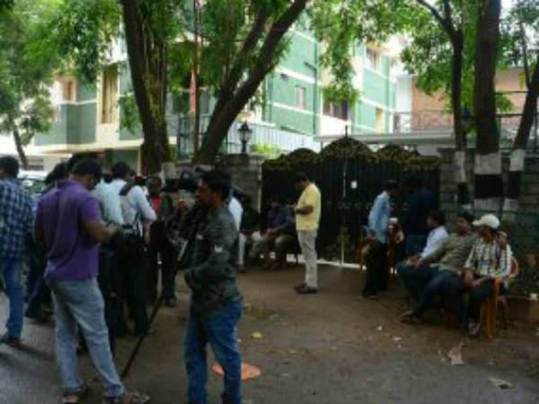 அதிகாரிகள் 5 நாட்கள் ரெய்டு