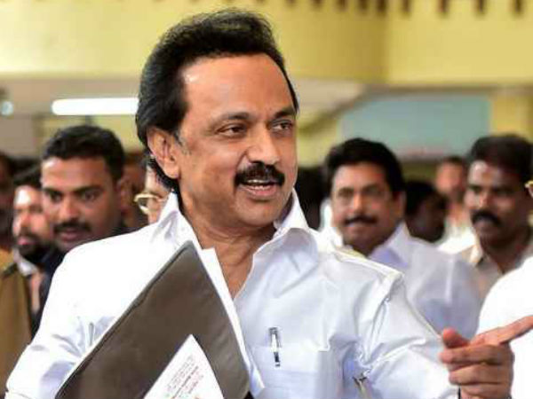 ஆளுநர் பாராட்டுவதா?