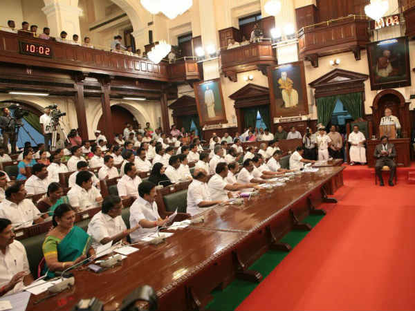 பார்த்தாலே பயம்