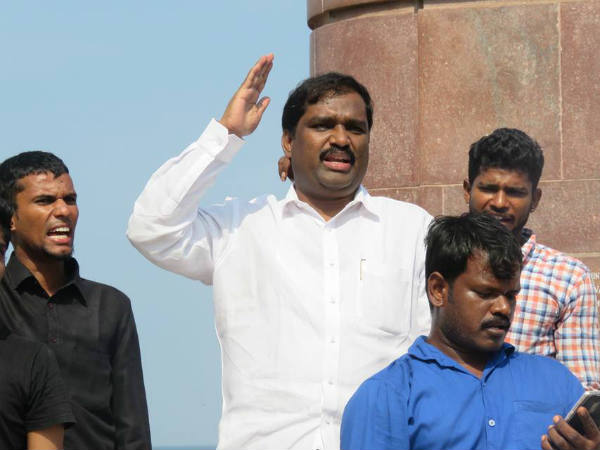 இன்னலைத் தீர்க்க வேண்டும்