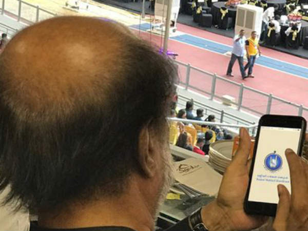 மலேசியாவில் இருந்தபடி கண்காணிக்கும் ரஜினி