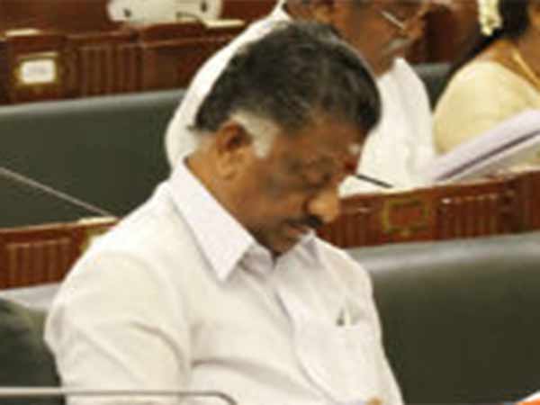 முதல்வர் பதவிக்காக தியானம்
