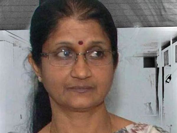 ஷீலா மீது மறைமுக புகார்கள்