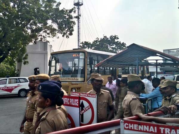 பூவிருந்தவல்லி பேருந்து நிலையம்