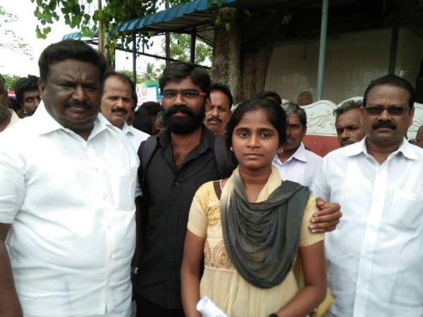 நீட் வகுப்புகள்