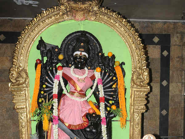 பொறமைகள் அதிகம்