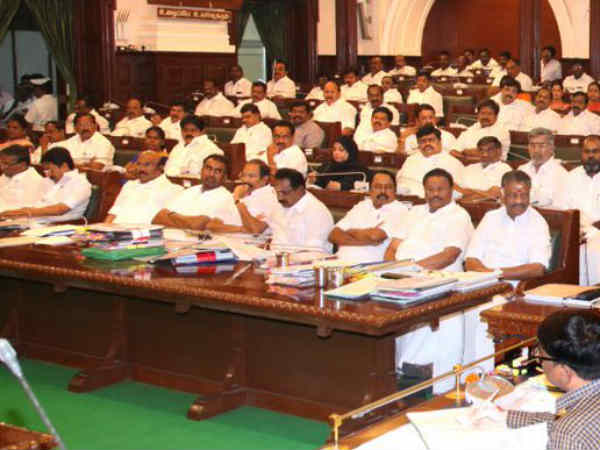 தேதிக்குறிப்பிடாமல் ஒத்திவைப்பு