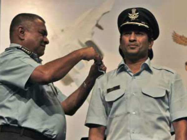 சச்சினும், டோணியும்