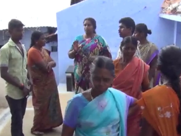 வீடுகளுக்குள் செல்ல அச்சம்